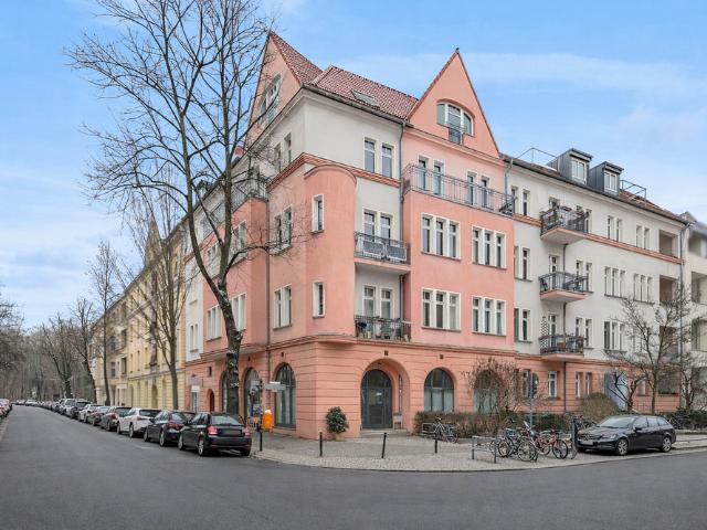 Ihr neues Zuhause über den Dächern von Berlin am Treptower Park!