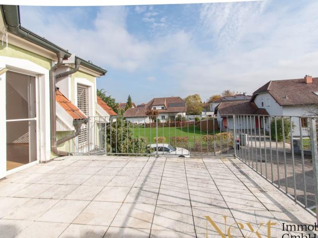 Ihr neues Zuhause und Büro in einem ein ganzes Geschoss wartet nähe KH Wels auf Sie!