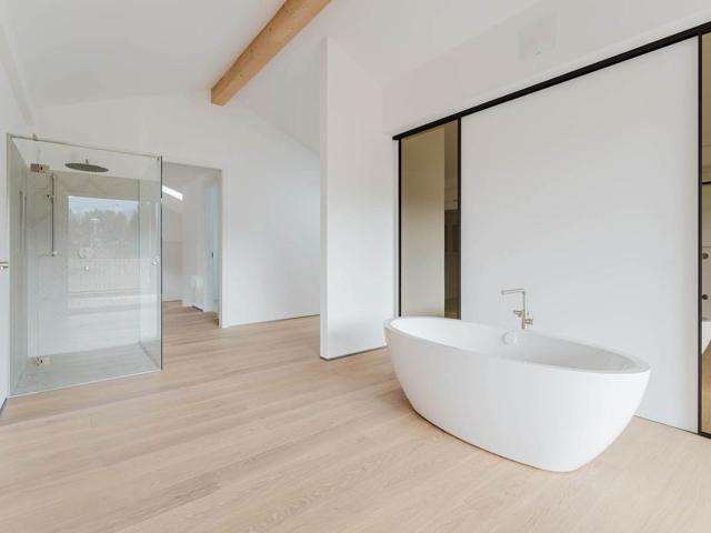 Ihr Neues Zuhause am Schönen Irrsee! Weitblick, Eleganz & Geborgenheit