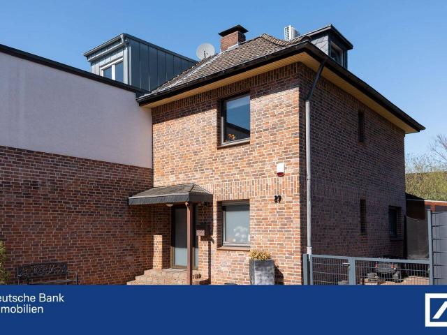 Ihr neues Zuhause: Charmante Doppelhaushälfte mit herrlichem Garten in der Gartenstadt!