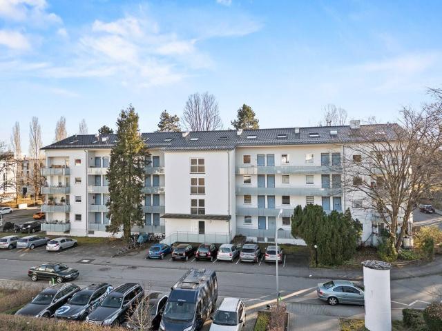 Ihr neues Zuhause: Helle 4 Zimmer Wohnung mit zwei Balkonen