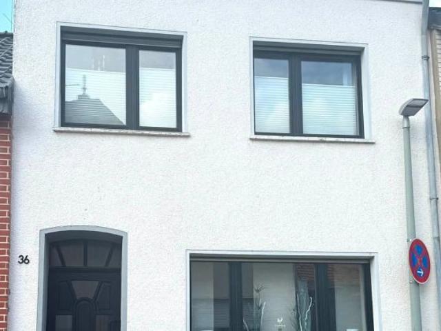 Ihr neues ZUHAUSE im GRÜNEN: Charmantes Kleinod mit privatem Gartenparadies!