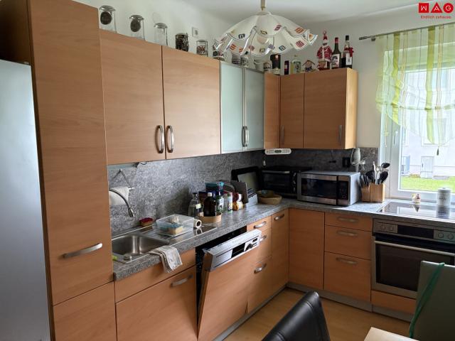 ihr neues zuhause in top lage! attraktive 3 zimmer wohnung mit wohlfühlcharakter, grünblick, separater küche und viel potenzial – provisionsfrei & unbefristet!