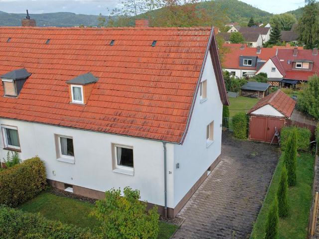 Ihr neues Zuhause in bester Lage – Doppelhaushälfte mit Balkon, Garten und Garage