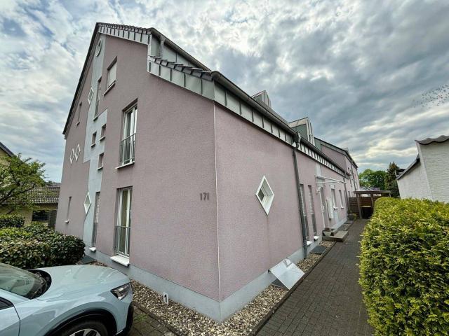Ihr neues Zuhause in Paderborn: Attraktive 4 Zimmer Wohnung mit Balkon und idealer Anbindung!