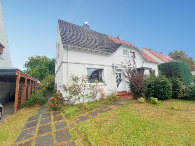 Ihr neues Zuhause mit großem Garten – Doppelhaushälfte auf 501 m² Grundstück mit Raum für Ihre Ideen