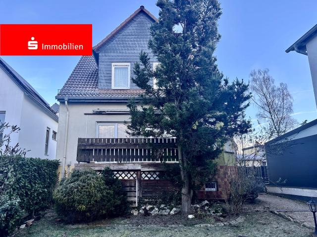Ihr Rückzugsort im Grünen Sanierungsbedürftiges Einfamilienhaus mit großem Garten