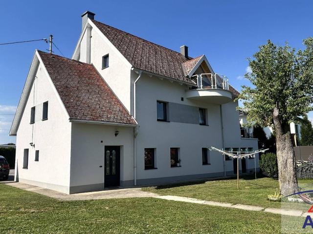 Schönes 2 3 Familienhaus in idyllischer Lage in Oftering
