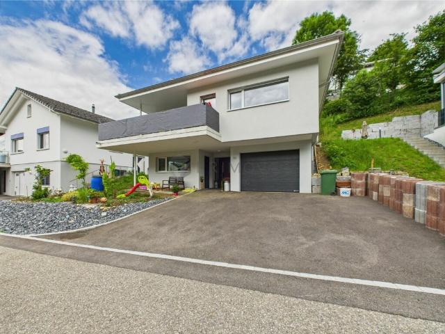 Ihr Traumhaus mit Panoramablick und separatem Studio