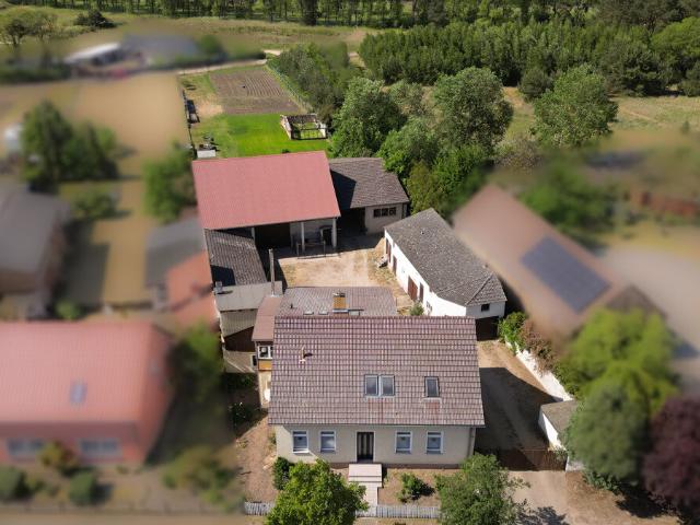 Ihr Traumhaus in Altglietzen: Zweifamilienhaus mit großer Scheune und viel Platz für Ihre Ideen!