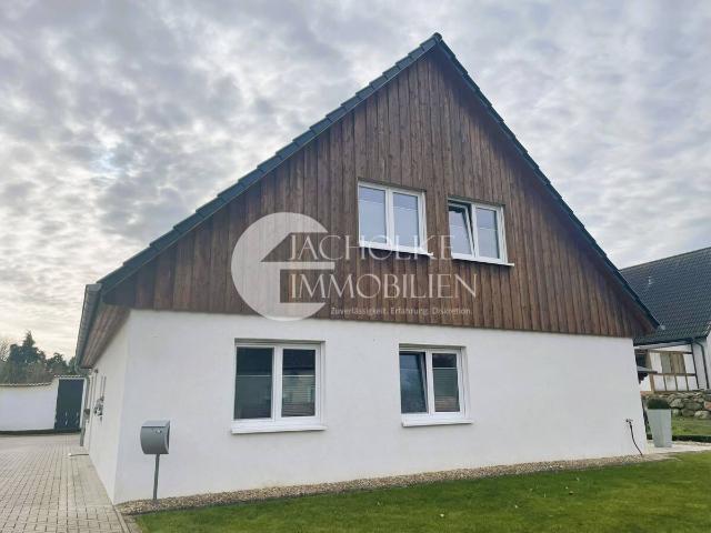 Ihr Traumhaus in Cheine Modern, Energieeffizient und Komfortabel