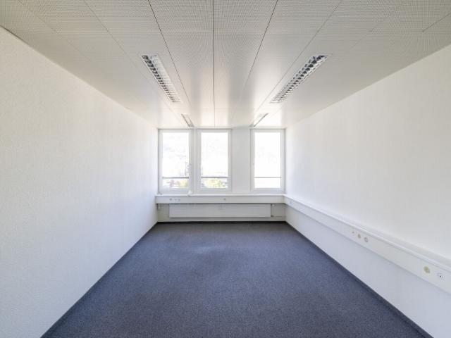 Ihre neues Büro im ersten Gebäude an der Bahnhofstrasse in Buchs