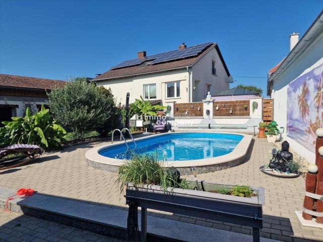 Winterpreis! Pool mit Wärmepumpe + Photovoltaik + Top Haus