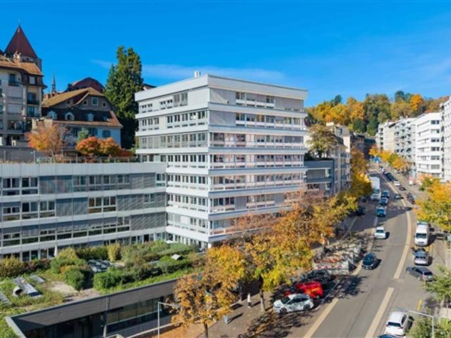 Ihre renovierte Bürozelle im Stadtzentrum mit 60 m²