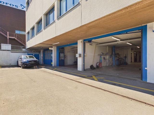 Ihre Traum Garage in Fällanden wartet auf Sie!