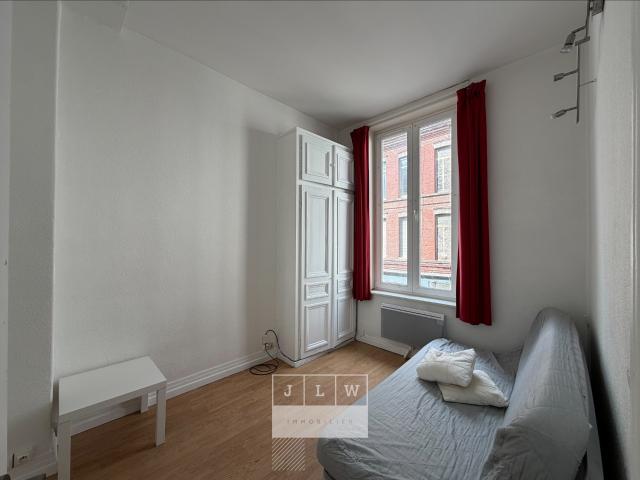 IIM LL152 Lille Wazemmes studio meublé 18m² +8m²