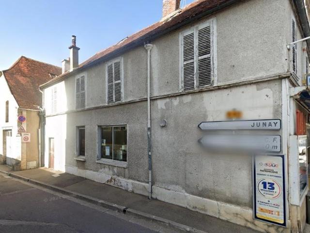 IIMMEUBLE DE RAPPORT ? 10% DE RENTABILITE ? TONNERRE CENTRE