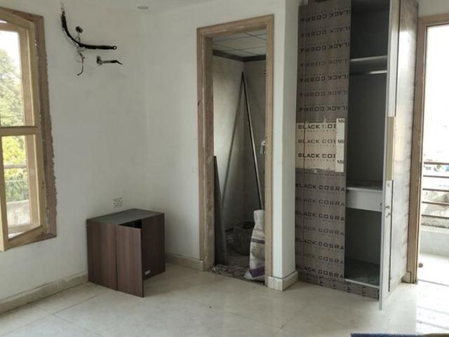 Iipa Apartment Sector 6 Dwraka 3 Bedroom 1400 Sq. Yd. Apartment in Dwarka Delhi Listing ID: #9980