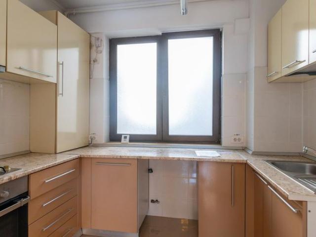Ion Neculce, inchiriere penthouse 5 camere + terasa de 45 mp!