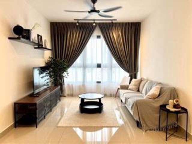 IOI City Mall Condo Ready Move In Golf view Pets Friendly Park