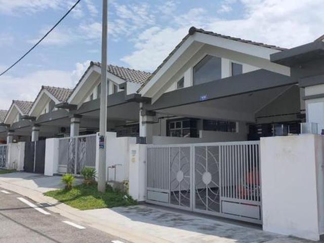 IOI KULAI Single Storey for Rent