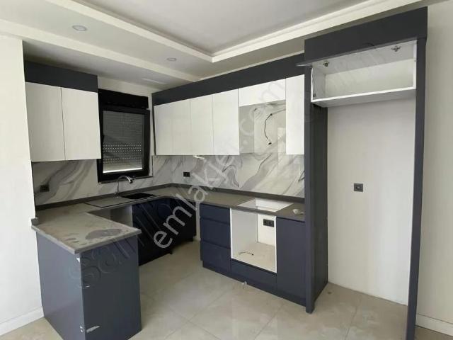 Ilıca Mahallesi'nde 2 + 1 Havuzlu Dairemiz Kiralıktır