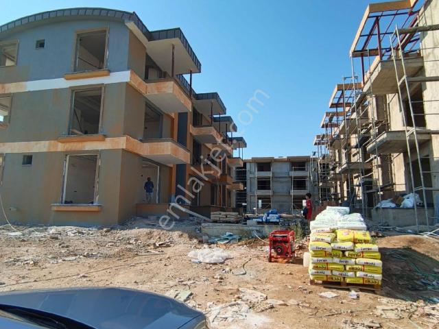 Ilıca Satılık 2+1 Rezidans Havuzlu 1 Kat Yazlık