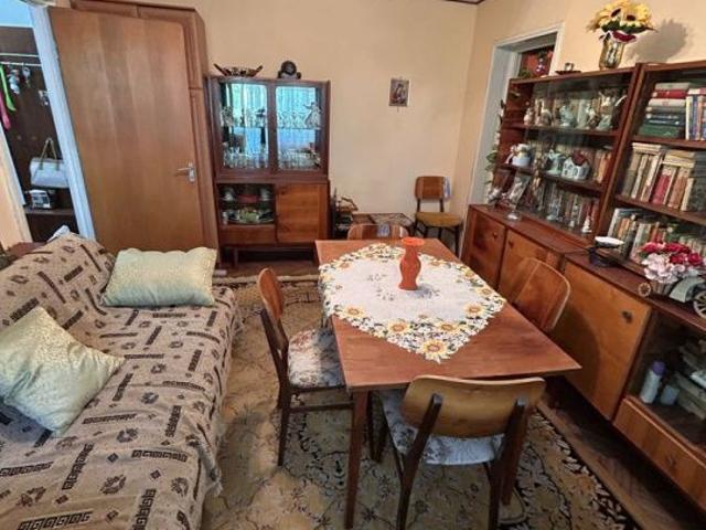 Il caragiale 2 camere semidecomandat, etaj 1