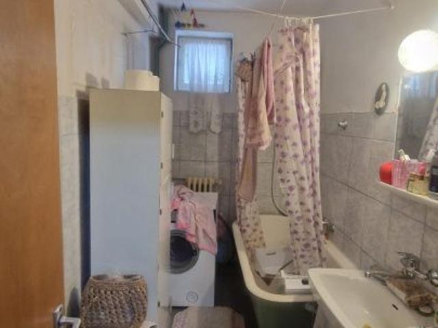 Il caragiale 2 camere semidecomandat, etaj 1