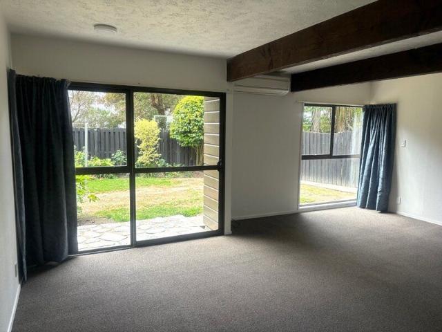 ILAM – STUDENT PROPERTY – CLOSE TO UC – 3 BEDROOMS – MODERN