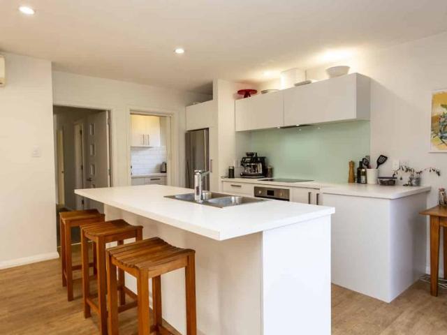 ILAM 5 BEDROOM, 1 BATHROOM