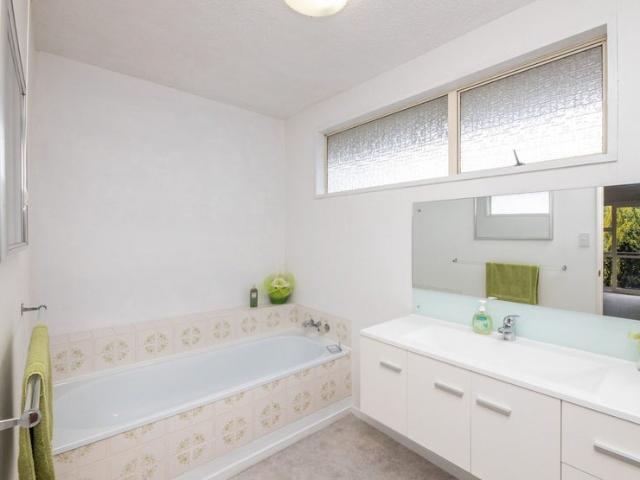 ilam, 6+ bedrooms
