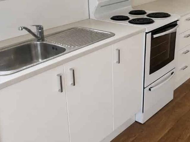 ILAM 6 Bedrooms & 2 Bathrooms Student property 1km to UC