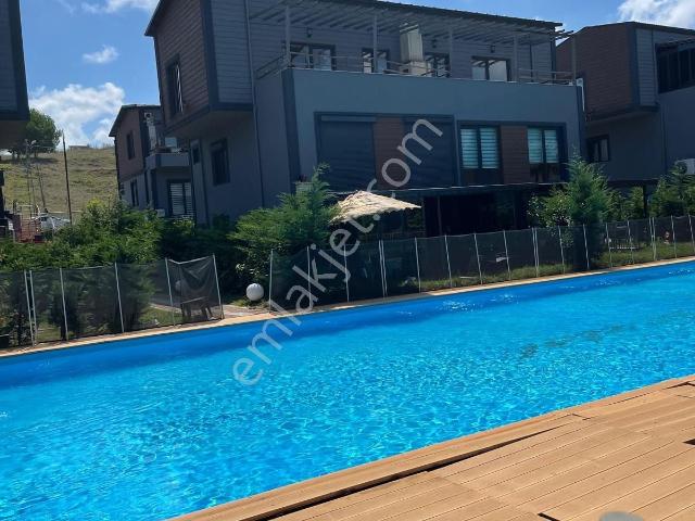 Şile Ahmetli Köyündesatılık Site İçinde 1+1 Daire