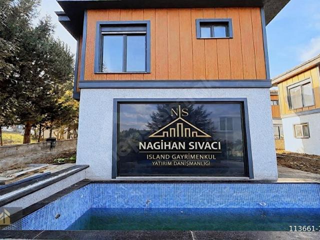 Şile Ahmetlide Cadde Üzeri Özel Havuzlu 2+1 Villa Hemen Teslim!