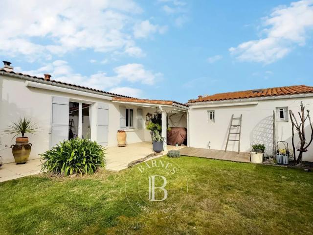 ÎLE DE RÉ Maison à vendre LE BOIS PLAGE EN RÉ
