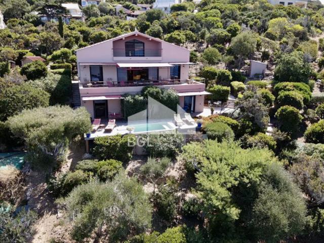 Ile du Levant Villa avec piscine à vendre