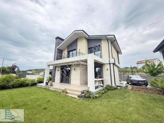 Şile Laden Evleri'nde Satılık Özel Villa