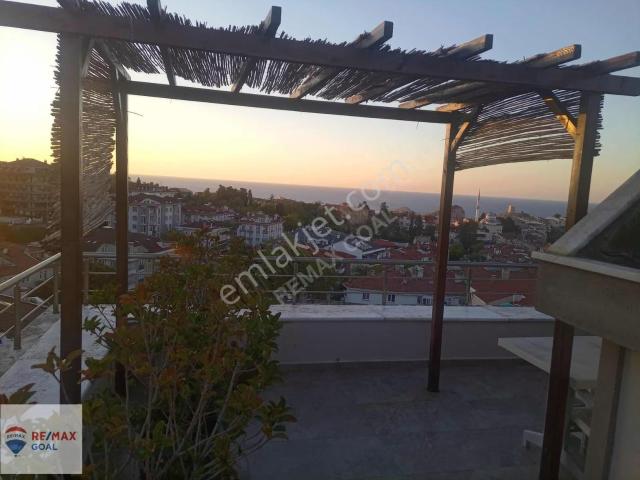 Şile Merkezde Deniz Manzaralı 3+2 Dubleks Satılık Daire