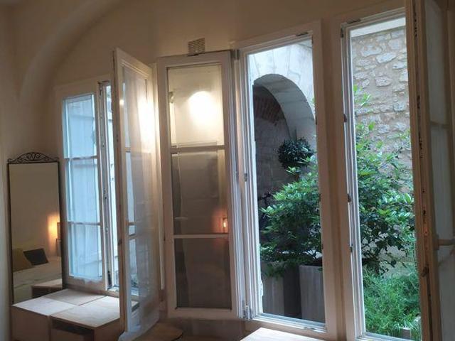 Ile Saint Louis studio meublé