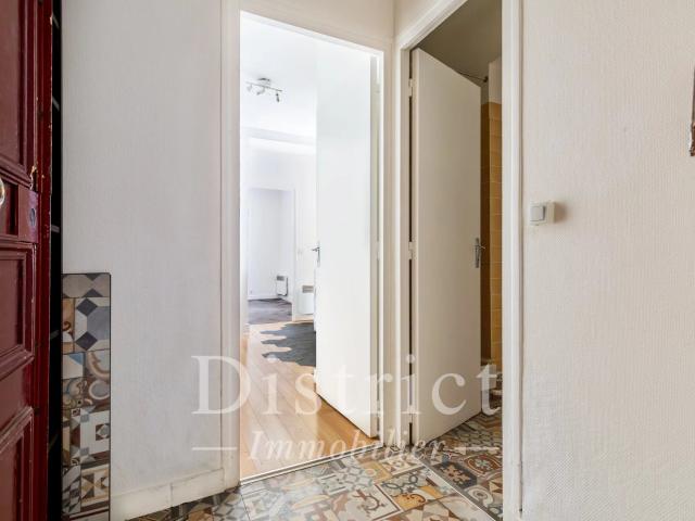 Ile St Louis. 2 pièces plein Sud de 27m². Ancien Hôtel Particulier