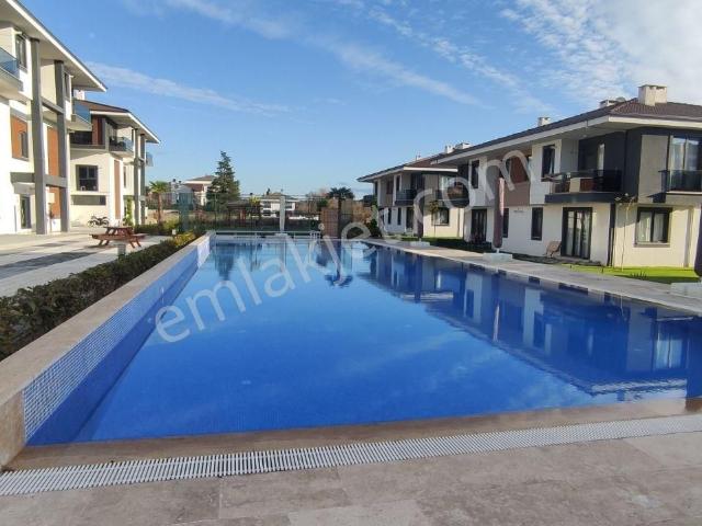 Şile'de Site İçerisinde 2+1 Kiralık Daire