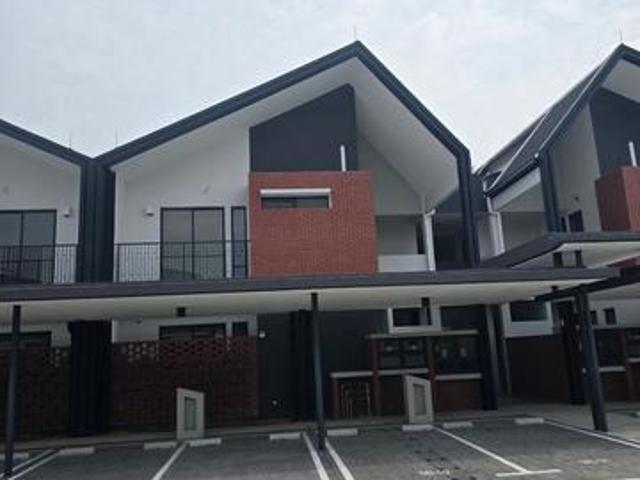 Ilham Residence 3 Townhouse Elmina