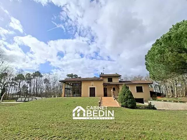 Illats 33720 Achat / Vente maison 5 pièces t5 au dernier étage piscine