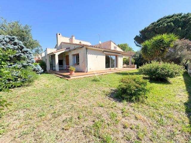 ILLE SUR TET: Maison 5 pièces 130 m² en 4 faces avec Jardin piscinable de 710 m² et garage de 42 m²