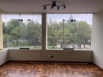 ILUMINADO DEPARTAMENTO EN VENTA CERCA AL CLUB INTERNACIONAL