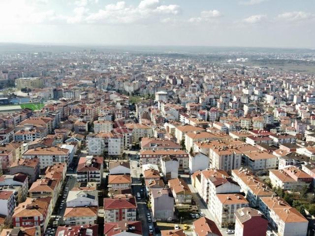 Şimşek'ten Çorlu Nusratiyede Satılık Villa 8+1 397m2 Arsa İçinde