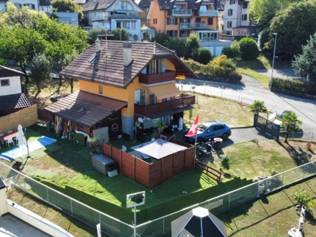 Im Herzen des Dorfes mit großem Garten