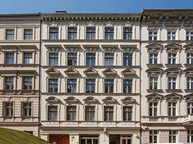 IM HERZEN VON BERLIN MITTE: Vermietet + 2 Zimmer Altbauwohnung