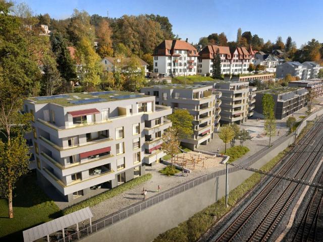 Im Nu beim Zug!